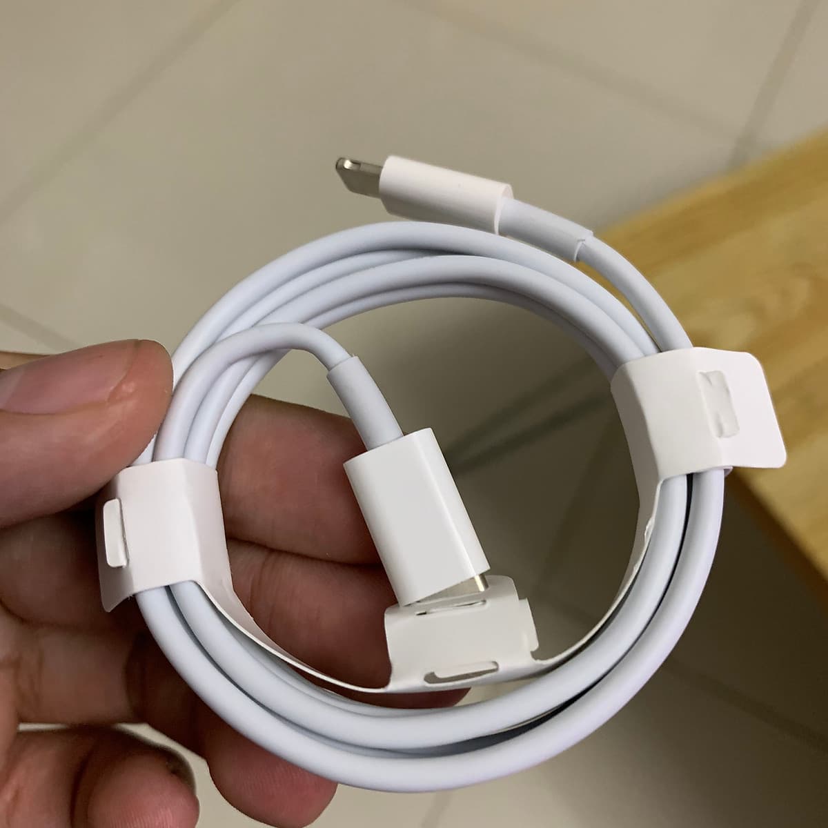 Adapter Củ sạc nhanh Iphone 18W + cáp  dữ liệu Type  C to lightning ( Tặng kèm chọt sim inox)  dùng cho Iphone  8, X,XS,XSmax,11,11 Promax, IPad Pro kiểu chân tròn hàn Quốc tặng que chọt sim (Kèm ảnh thật)