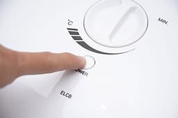 Máy Nước Nóng Ferroli Divo SSN 4.5S (4500W)