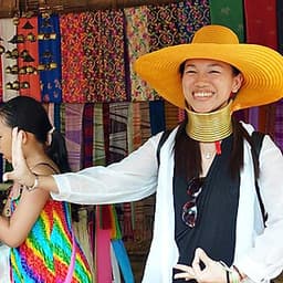 Vé Làng Moo Baan Chon Pao Pattaya, Thái Lan (Vé Vào Cổng + Cưỡi Voi + Đưa Đón)
