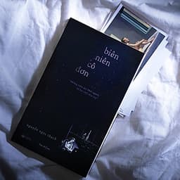 Biên Niên Cô Đơn