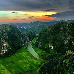 Tour Bái Đính - Tràng An - Hang Múa 01 Ngày, Gồm Ăn Trưa, Khởi Hành Hàng Ngày & Dịp Lễ Từ Hà Nội