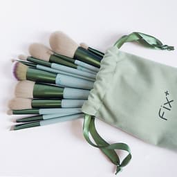 Bộ 13 Cọ Trang Điểm Chuyên Nghiệp FIX Shoptido Có Kèm Túi Vải