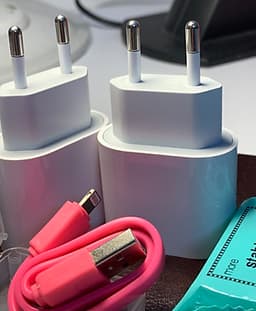 Cốc Sạc/Adapter nhanh PD3.0 18W chân tròn Dùng cho Iphone 11 Pro, 11Promax, 12Pro ( tặng cáp Lightning 20cm màu ngẫu nhiên)