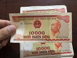 Tờ 10000 đồng Việt Nam 1993, tiền xưa bao cấp sưu tầm