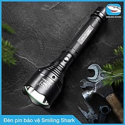Đèn pin tự vệ siêu sáng Smiling Shark, công nghệ chiếu sáng tối tân, chất liệu hợp kim siêu cứng, chuyên dụng cho bảo vệ canh phòng, tuần tra ban đêm, chống trộm, dã ngoại, tìm kiếm cứu nạn đa dụng - Hàng chính hãng