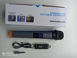 Bộ micro UHF dùng cho loa kéo , dàn âm thanh , hát karaoke V12 ( Hàng nhập khẩu )