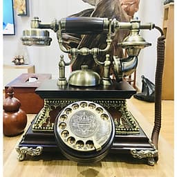 MẪU ĐIỆN THOẠI BÀN TÂN CỔ ĐIỂN  PHÍM DÙNG QUAY TAY (NGHE GỌI  DÙNG SIM DI ĐỘNG)