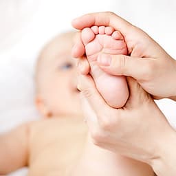 Khóa Học Massage Kinh Lạc Phòng Và Trị Bệnh Cho Trẻ Nhỏ - UNICA