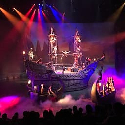Vé Kaan show pattaya - Sky Zone Show (suất: 19:30)