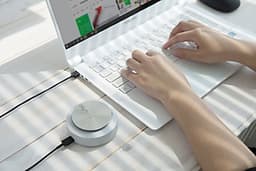 Máy lọc, khử khuẩn không khí Plamedi Air Mini (màu trắng) cho ô tô, phòng máy lạnh, phòng ngủ trẻ em, nhà vệ sinh, phòng làm việc, văn phòng - Hàng chính hãng Plamedi Hàn Quốc