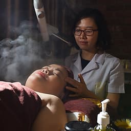 Liệu Trinh Chăm Sóc Da Mặt Bằng Liệu Pháp Đắp Mặt Nạ Thuốc Bắc Hạ Thổ Lòng Đỏ Trứng Gà Tại Natural Quen