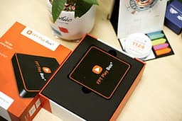 Android Tivi Box FPT Play Box+ 2020 2GB Hệ Điều Hành Android TV 10 Hỗ Trợ 4K Tích Hợp Điều Khiển Bằng Giọng Nói (Model S550) - Hàng Chính Hãng