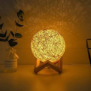 Đèn Ngủ Quả Cầu Mây Để Bàn SPEVI - Điều Chỉnh Độ Sáng, Làm Đèn Ngủ Trang Trí, Quà Sinh Nhật Cực Đáng Yêu, Đầu USB, Adapter USB Tiện Lợi, Đế Gỗ Xếp Sang Trọng, Bóng Đèn Led Vô Cùng Tiết Kiệm Điện - Hàng Chính Hãng