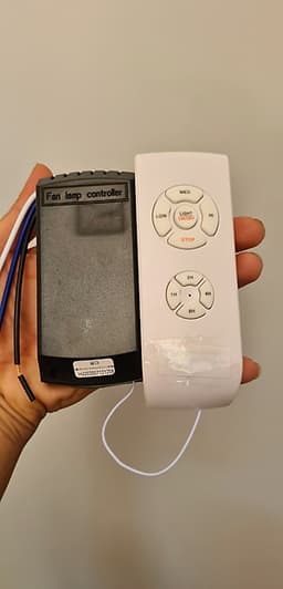 Quạt trần công xuất 90w động cơ DC 6 số, nhiều tốc độ gió, có đèn, có điều từ xa