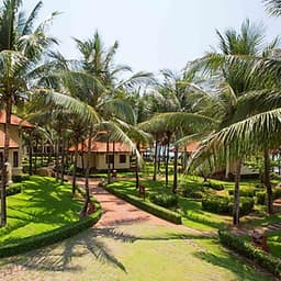 [2021] Golden Coast Resort & Spa 4* Phan Thiết - Gói Ăn 03 Bữa, Hồ Bơi, Bãi Biển Riêng, Gần Kê Gà, Nhiều Ưu Đãi Hấp Dẫn