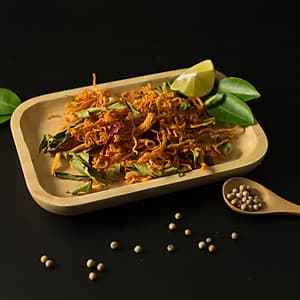 Khô gà lá chanh 9chum 25g/gói - Hương vị truyền thống Việt Nam - Món ngon chill cùng bạn bè