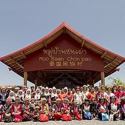 Vé Làng Moo Baan Chon Pao Pattaya, Thái Lan (Vé Vào Cổng + Xem Show)