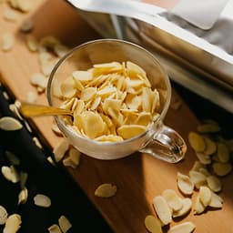 Hạnh Nhân cắt lát DK Harvest (nhập khẩu) - tự nhiên, không tẩm ướp, rất tốt cho trí não và tim mạch.