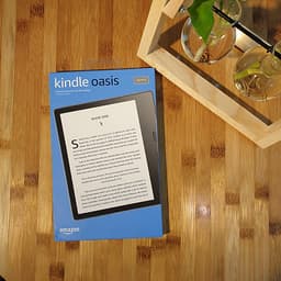 Máy đọc sách Kindle Oasis 3 - Bản Mỹ - Hàng nhập khẩu