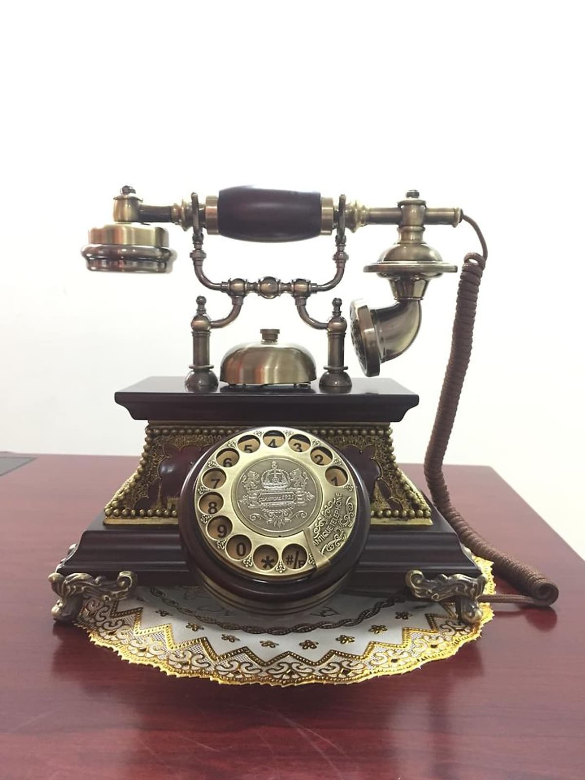 MẪU ĐIỆN THOẠI BÀN TÂN CỔ ĐIỂN PHÍM DÙNG QUAY TAY (NGHE GỌI DÙNG SIM DI ĐỘNG)