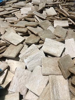 Sườn non chay Khánh An 1kg. Hàng chính hãng, sản xuất tại Việt Nam, nguyên liệu đảm bảo an toàn, không sử dụng chất biến đổi gen và chất bảo quản. Hàm lượng Protein cao.