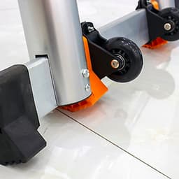 Thang nhôm rút chữ A Sumika SK 440D (2.2M+2.2M) - duỗi thẳng cao 4.4m, 8 đế cao su chống trượt, có bánh xe kéo, khóa chốt cao cấp, bậc thang thiết kế chống trượt, thanh giằng giữa 2 bên thang