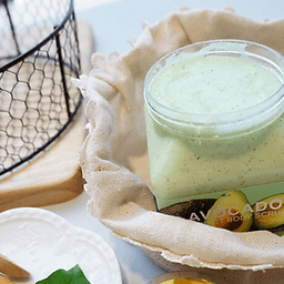 Tẩy Tế Bào Chết Toàn Thân Dưỡng Ẩm Và Sáng Mịn Da Hương Bơ Scentio Avocado 350ml